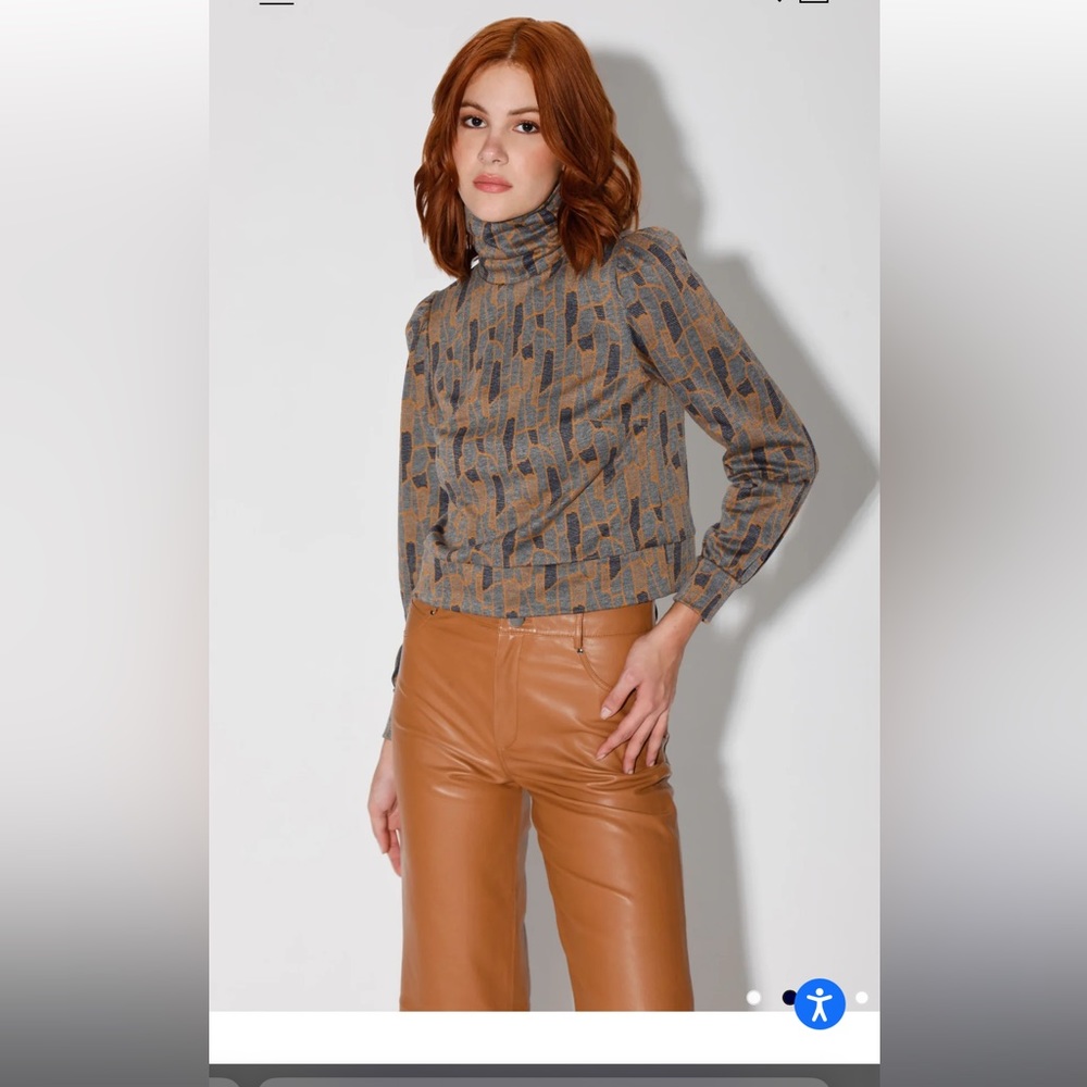 NWT Walter Baker Rafaela Top, Grey Tan